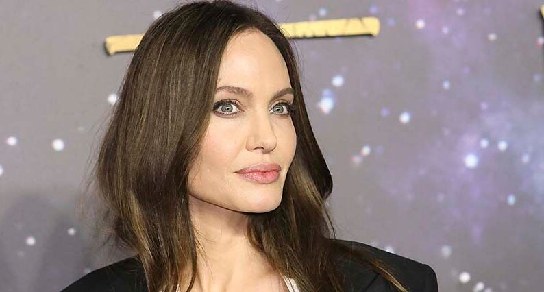 Så grymt knäckte Angelina Jolie sångerskan